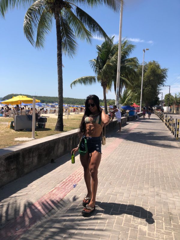 Kellynha 22