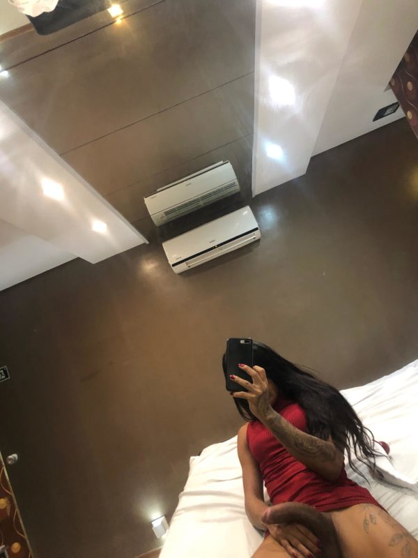 Kellynha 45