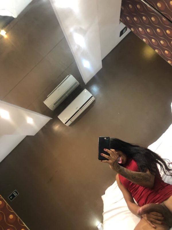 Kellynha 50