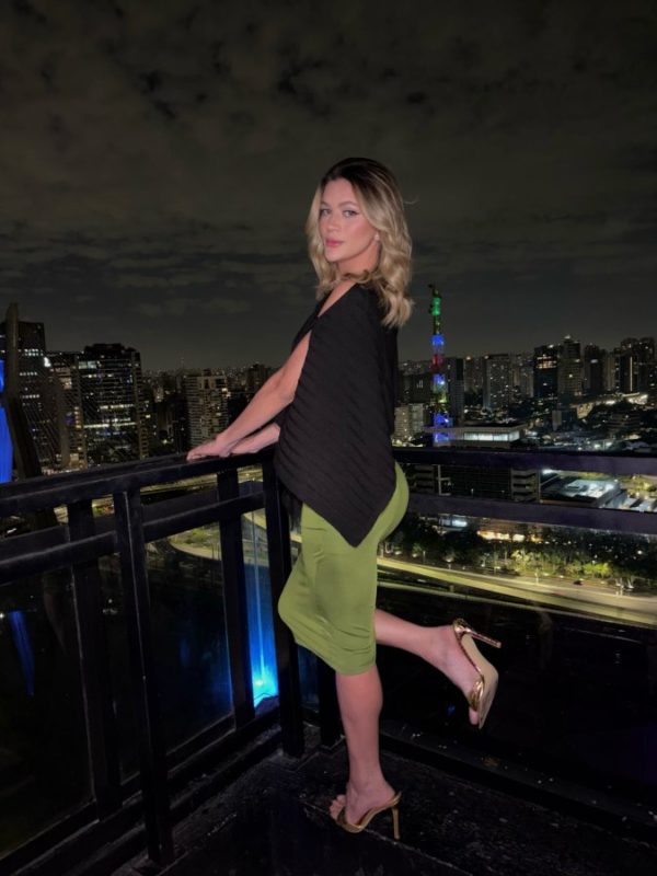 Lorena Rodrigues 27