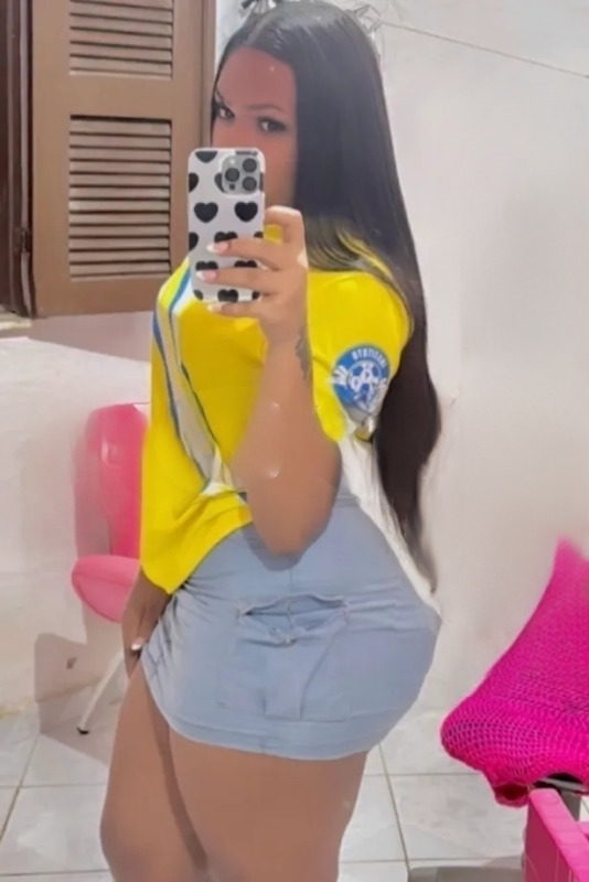 Ana Caroline 4