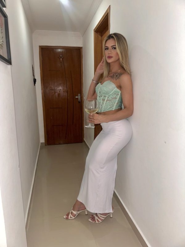 Lorena Rodrigues 32