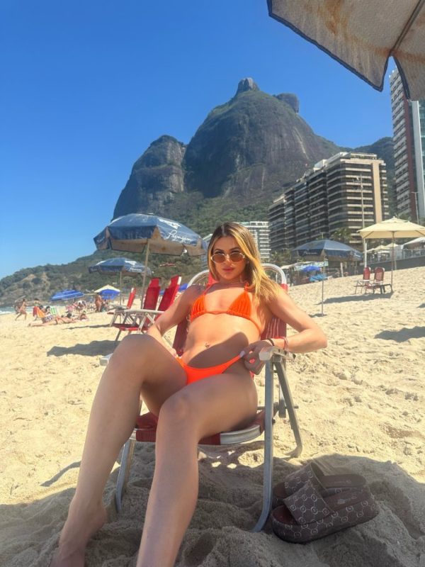 Lorena Rodrigues 16