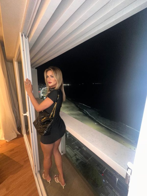 Lorena Rodrigues 40