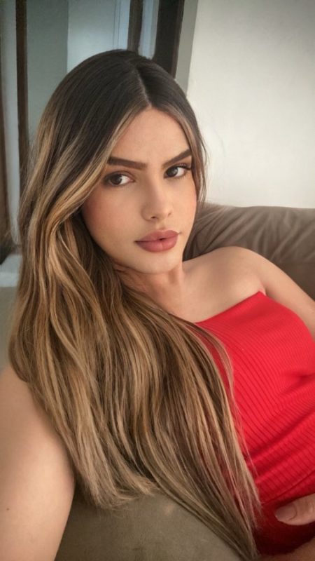 Isabella Nunes 4