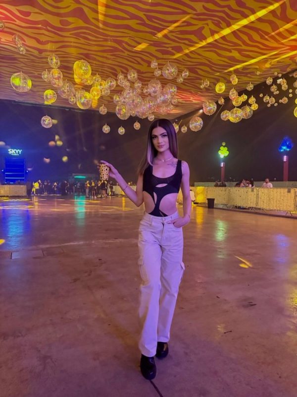 Lorena Rodrigues 12