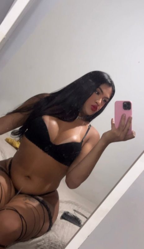 Laura Beatriz 11