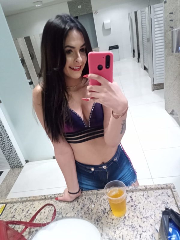 Suzy Ferrari 2