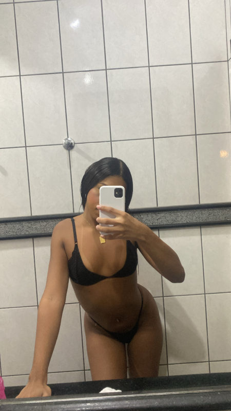 Victoria Santos 1