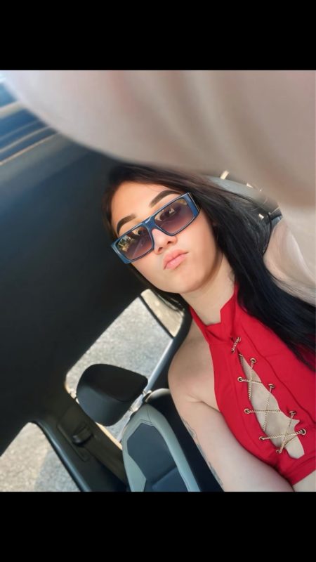Julia Menina 2