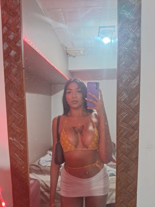 Índia Novinha 13