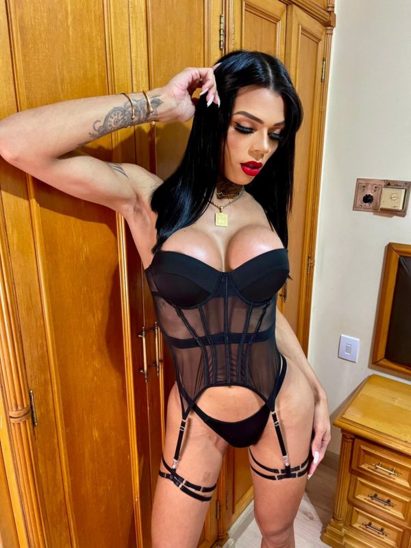 Imolla Karoline 19