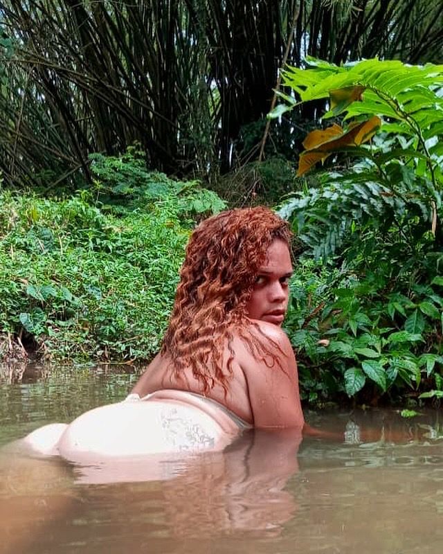 Mari Huana 10