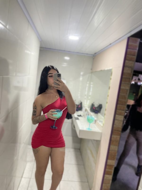 Julia Menina 9