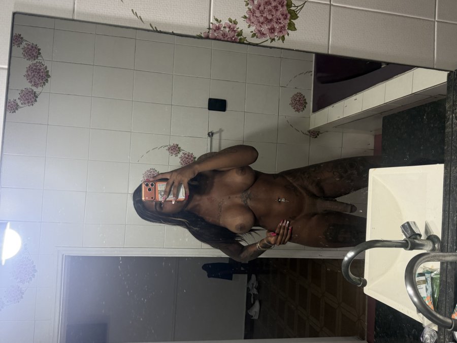 Alice Helena 32