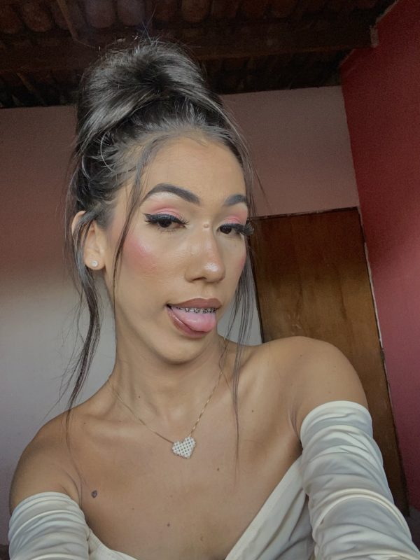 Letícia Castro 4
