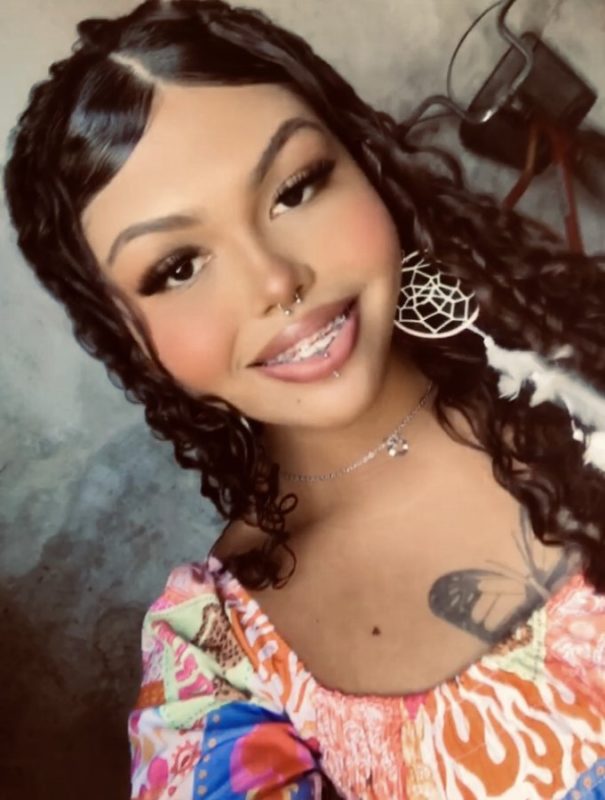 Laura Gulosa 2