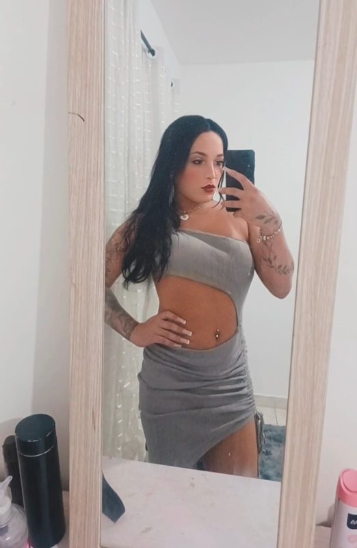 Gabriela Castro 17