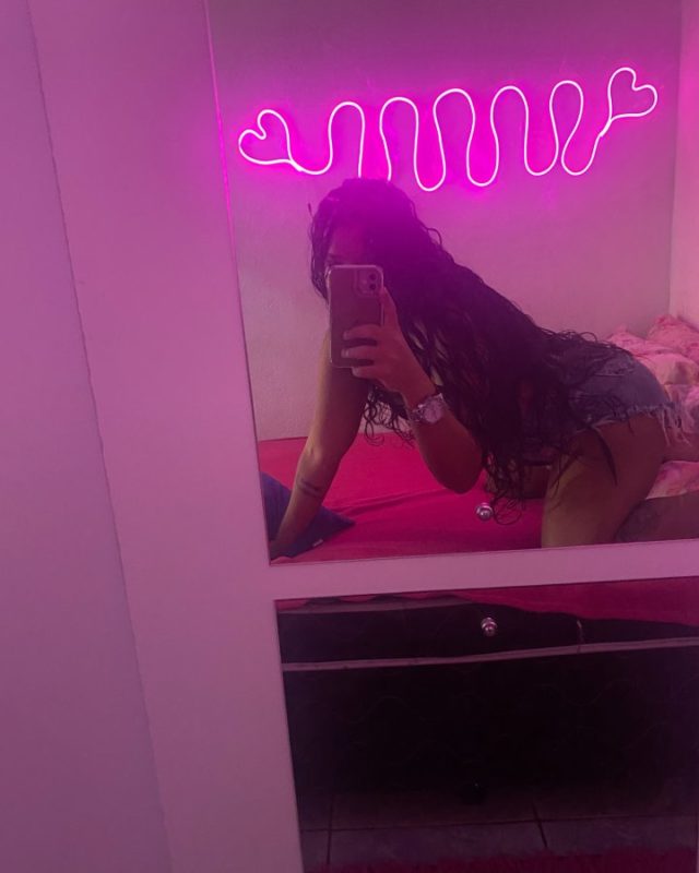 Vanielly Victoria 2