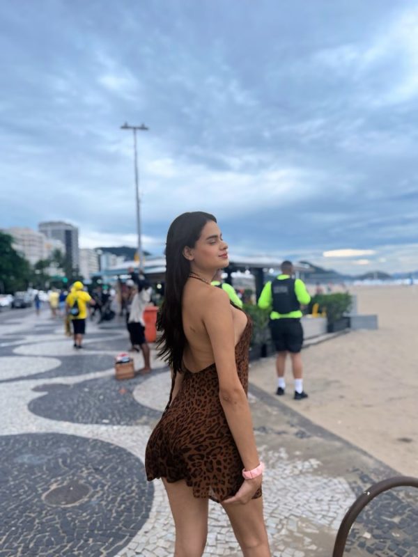 Karly Belinni 16