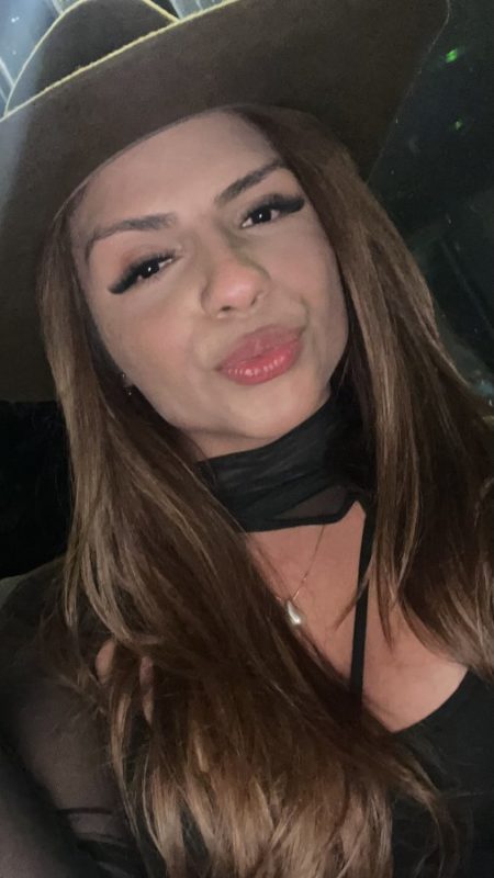 Kiara Lemos 17