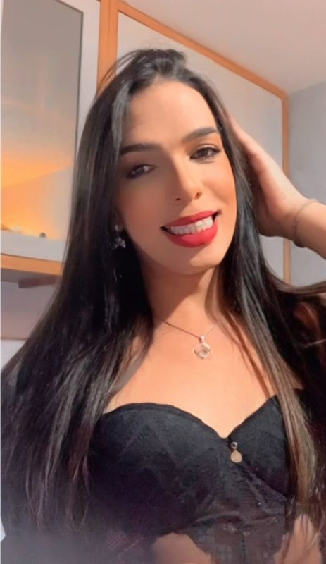 Juliana Paradella 16