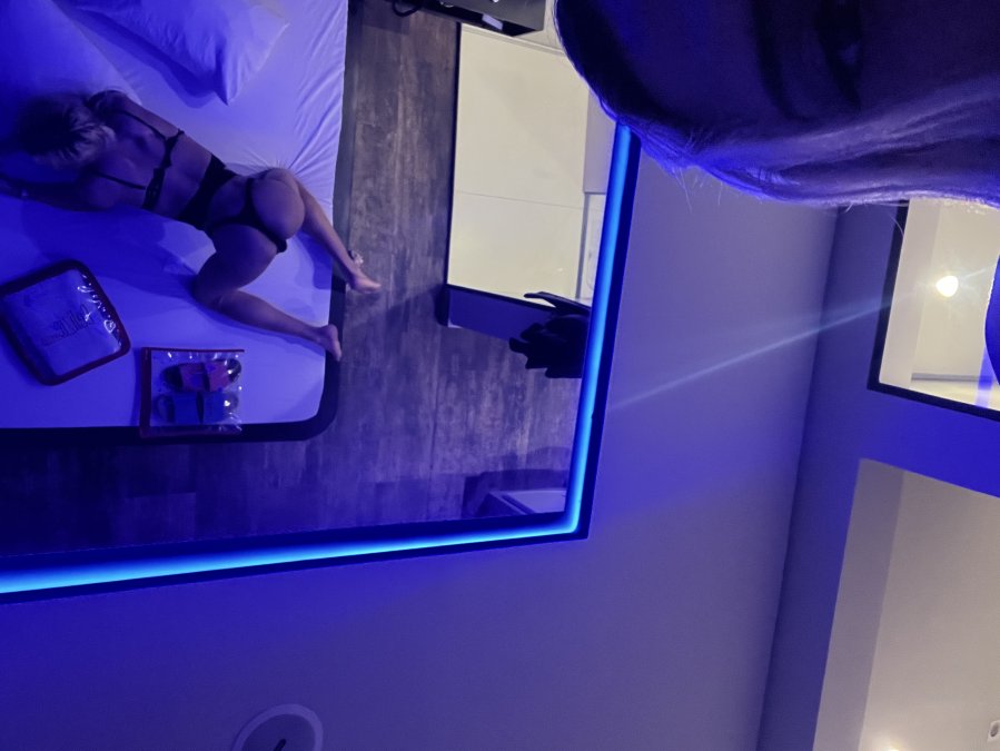 Amanda Diaz 2