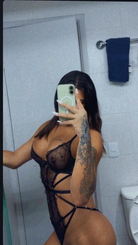 Esther Ribeiro 29