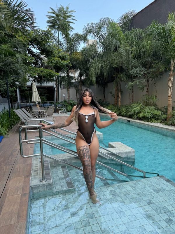 Esther Ribeiro 7