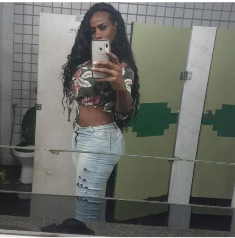 Sara Negra 3