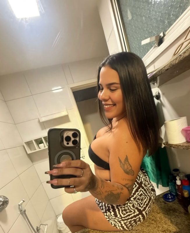 Francine Paixão 16