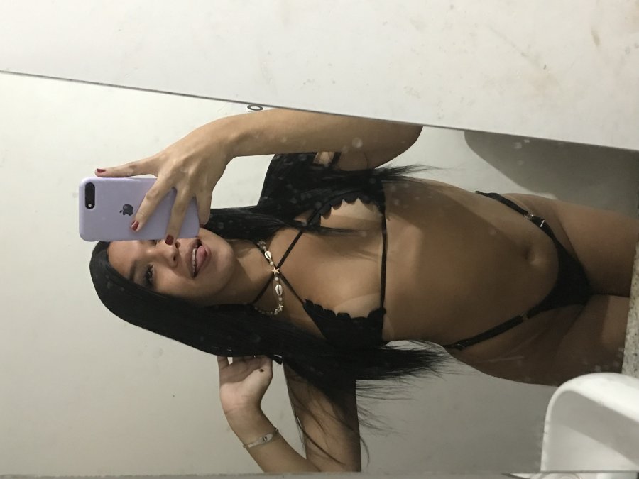 Manuh Simons