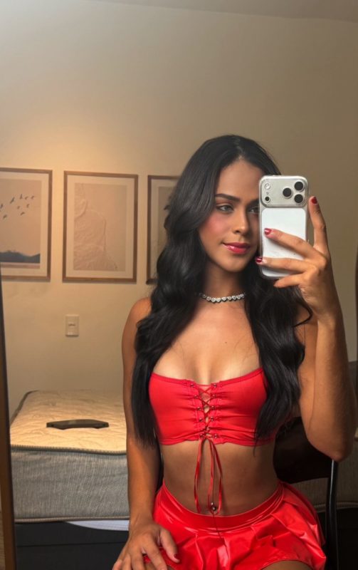 Sophia Emanuelly 19