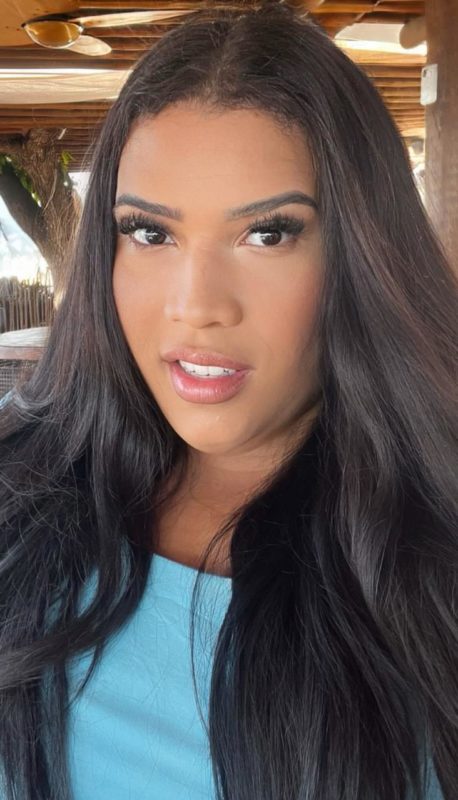 Emilly Farias 4