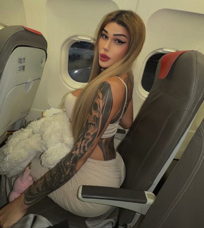 Bruna Louize 54