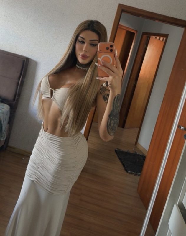Bruna Louize 43