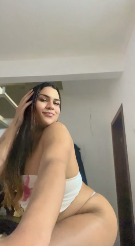 Garota Plus 4