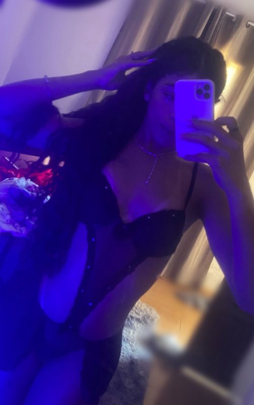 Laura Leal 6