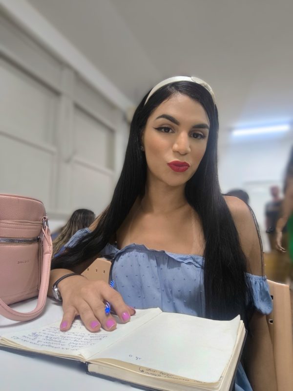 Bia Melo 15
