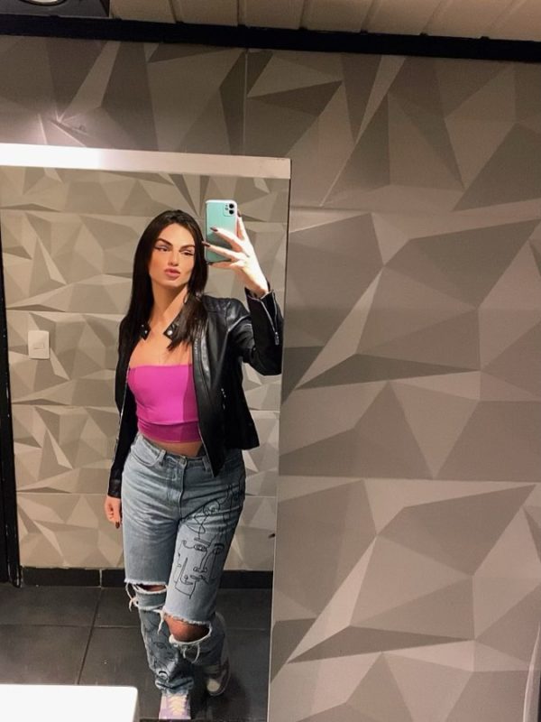 Thalia Dias 2