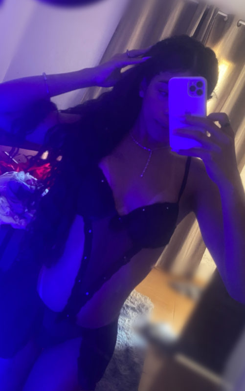 Laura Leal 14