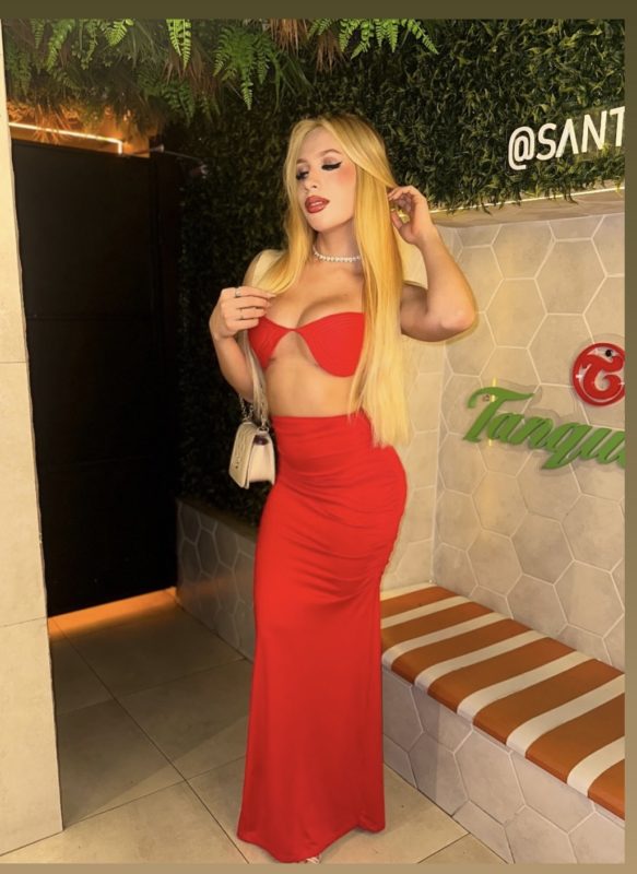 Nicole Almeida 86
