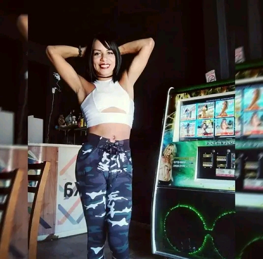 Morena Versátil 1