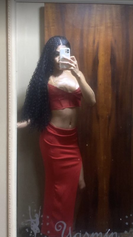 Laura Leal 8
