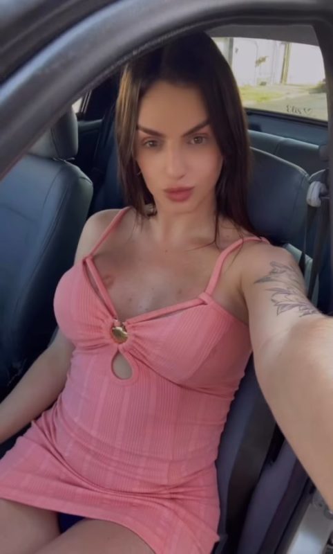 Thalia Dias 24