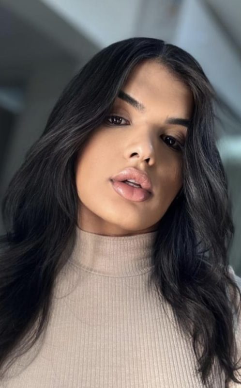Aline Cruz 21