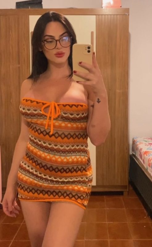 Thalia Dias 16