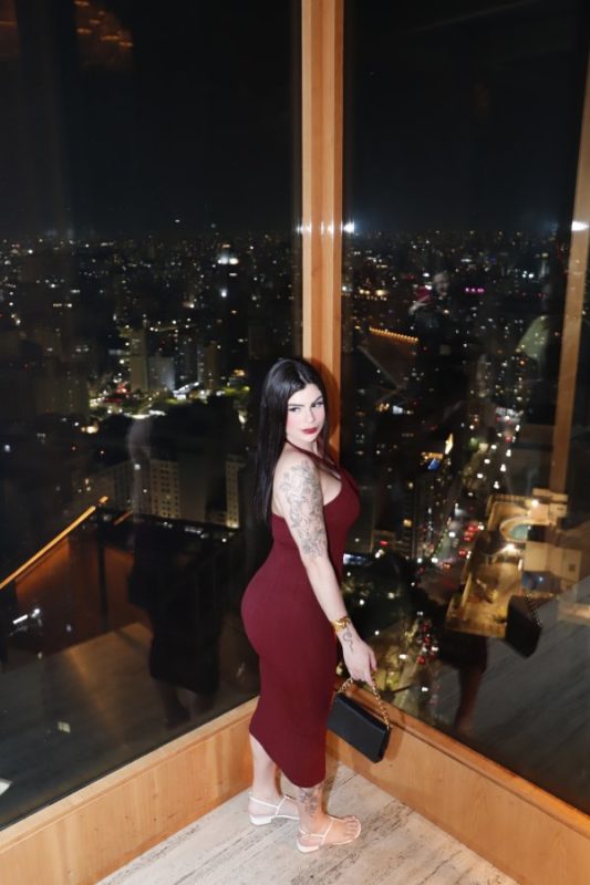Laura Transex 8