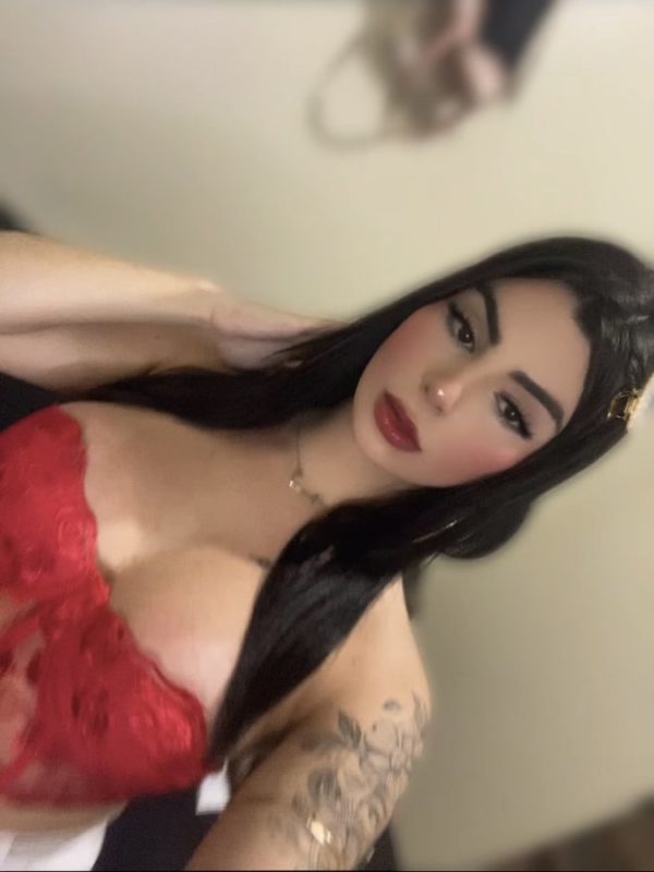 Laura Transex 17