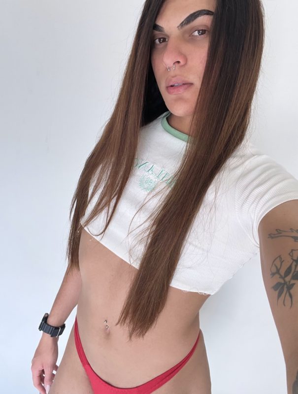 Lia Ferrari 5